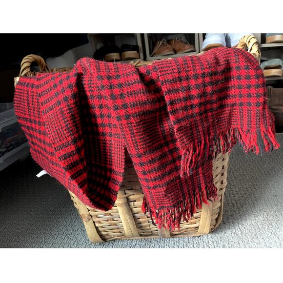 Vintage Wool Pendleton Scarf red and black - Picture 1 of 5